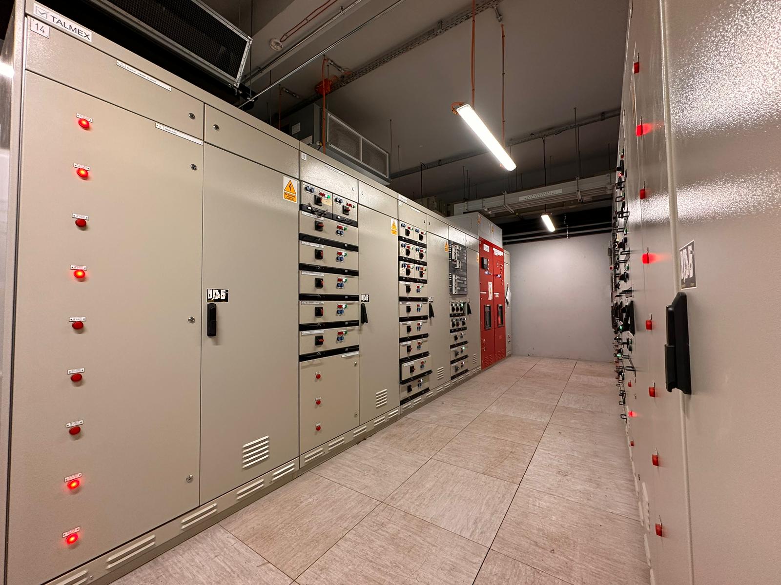 Pomieszczenie rozdzielni elektrycznej